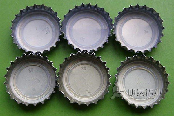 8011铝箔瓶盖料哪里有？欧陆娱乐铝业看过了吗
